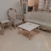 مبل کلاسیک ۹ نفره به همراه ویترین