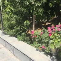 کار در باغ ویلا