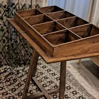 میز مناسب اجیل و شکلات