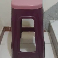 چهار پایه پلاستیکی