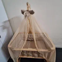 فروش فوری ،تخت  کنار مادر ( گهواره  نوزادی )