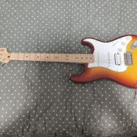 گیتار الکتریک فندر با آمپلیفایر مارشال