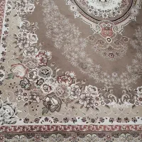 فرش و پشتی