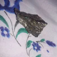 سنگ کوچیک طلا