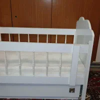 گهواره کنارمادر