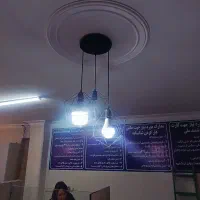 تعدادی لوستر ۳ و تک شاخه