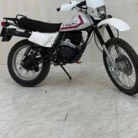 موتور تریل ۲۰۰ مدارک دار