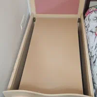 تخت کودک همراه با کفی سالم