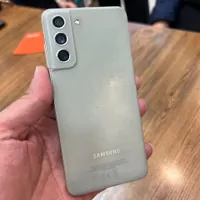 سامسونگ Galaxy S21 با حافظهٔ ۱۲۸ گیگابایت
