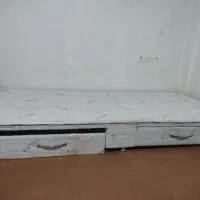 یک عدد تخت باکس کارکرده به قیمت ۱۸۰۰