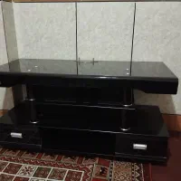 میز تلویزیون شیشه ای