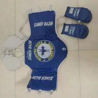 هوگو دستکش ومحافظ ساق پا