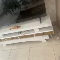 زیر تلوزیون
