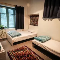 کارگر ایرانی یا اتباع با جای خواب و ناهار شام فول