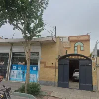 330مترمغازه و3طبقه مسکونی کنگاز