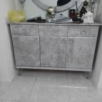 میز توی و اینه و کنسول