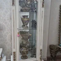ویترین کارکرد درحدنو فقط ویترین بدون ظروف داخلش