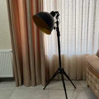 آباژور ایستاده مدرن