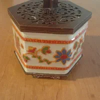 ظرف شکلات خوری پته