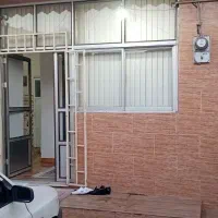 خانومی تنها برای زندگی با سالمند
