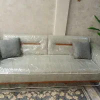مبل سه نفره طوسی رنگ