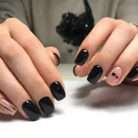 نیازمند مدل ژلیش ناخن با بهترین مواد