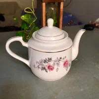 قوری قدیمی نو