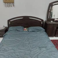 سرویس خواب ۲ نفره+خوشخواب+میز آرایش+پاتختی