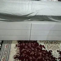 تخت تک نفره همراه ۶کشو