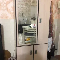 کمد و جاکفشی