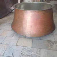 دیگ مسی قدیمی کاملا نو