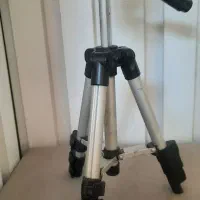 ۳ پایه دوربین عکاسی