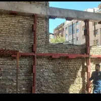 نصب والپست با تراز لیزری و نبشی‌کشی استاندارد
