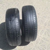 یک جفت لاستیک بارز