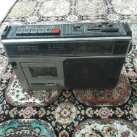 رادیو ظبط قدیمی.