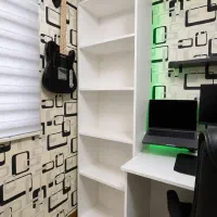 کتابخانه سفید رنگ پنج طبقه 60*30*180