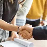 استخدام مشاور املاک  خانم با پورسانت ویژه