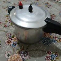 زودپز ۸ لیتر
