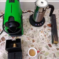 نسپرسو و فوم ساز سوییس+هدیه یک بسته کپسول اورجینال