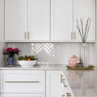 کاشی چسبی بین کابینت