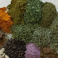 ادویه و خشکبار