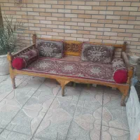 تخت سنتی چوبی