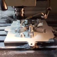 خدمات ماشین کاری تراش و فرز cnc و طراحی و ساخت|خدمات پیشه و مهارت|کرج, پیشاهنگی|دیوار