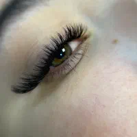 اکستنشن مژه قیمت مناسب