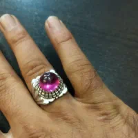 انگشتر ۱۸۰۰۰۰۰۰۰۰