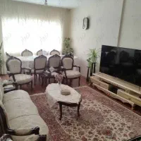 فروش-آپارتمان-68-متری-2خواب-طبقه-همکف-میدان-انقلاب