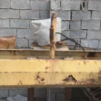 دستگاه بلوک زنی نیمه اتومات