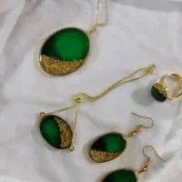 اکسسوری و زیورآلات رزینی