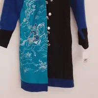 یک عدد مانتو زنانه