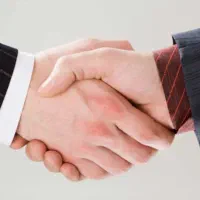 ادمین حرفه ی مسلط به شبکه های اجتماعی